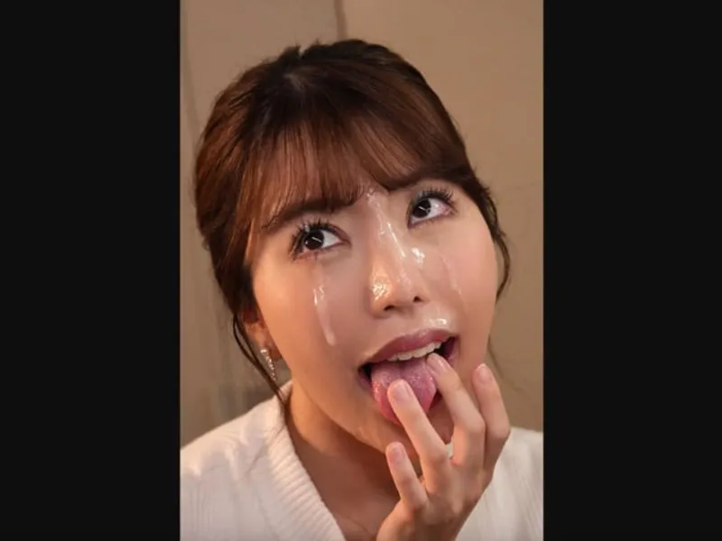 Nam sinh trúng số được cô giáo dâm đãng liếm cu